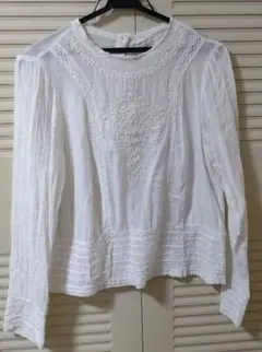 ZARA　白　レース　長袖シャツ・ブラウス EUR8