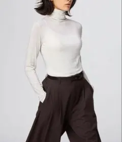 極暖ヒートテックカシミヤブレンドタートルネックT