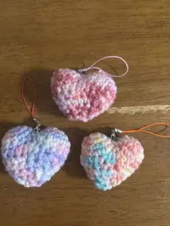 あみぐるみ　ぷっくりハート(ピンク系) ストラップ