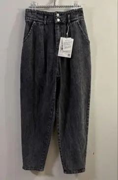 Item thumbnail for item 739d82e6-d9ad-40e0-9f6d-06d1476bf590