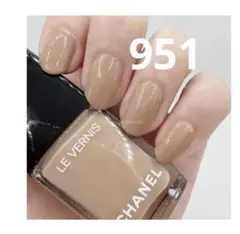 未使用に近い CHANEL ヴェルニ ロング トゥニュ 951 オリジネル