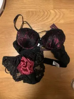 ブラジャー ショーツ セットアップ ボルドーのサムネイル
