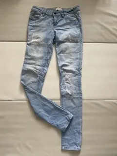 FOREVER21 ダメージ　デニム　パンツ ライトブルー レディース　Mサイズのサムネイル