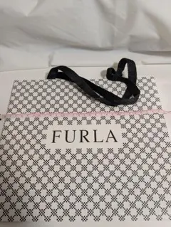 【まとめ売り】FURLA ショップ袋、箱、保存袋のサムネイル