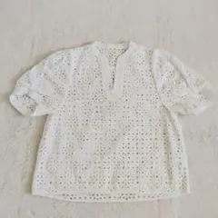 Ballsey　ブラウス　刺繍　エンブロイダリー　キーネック　フラワーモチーフのサムネイル