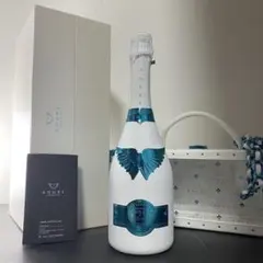 【値下げ！】エンジェルシャンパン ホワイトデーエディション レザー ラグジュアリーシャンパン“ANGEL CHAMPAGNE”が 2022年