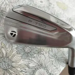 Taylormade P790 AMT TOUR WHITE S200 7番のサムネイル