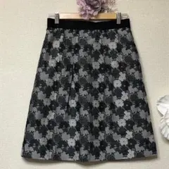 アリスバーリー　お花総柄ジャガード織台形スカート　L11号　モノトーン新品タグ付