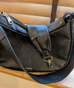 russet　ハーフムーンバッグ&アレンジショルダー