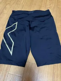 【美品】2XU ハーフタイツMCS Mサイズ ランニング ハーフタイツ メンズ 2XU ツータイムズユー MCSランコンプ