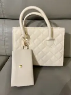 Item thumbnail for item e09f7118-1b9d-4e3a-985d-8555ab4bd1d0