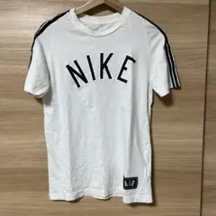 【値下げ】ナイキ　Ꭲシャツ