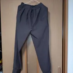 ブージュルード　FES ウエストゴム テーパードパンツ ダークグレーのサムネイル