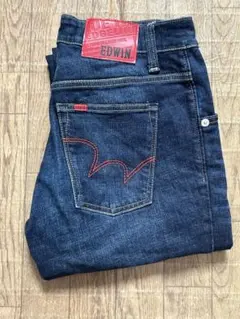 EDWIN ダークブルーストレートジーンズ