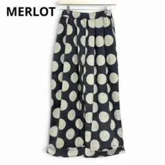 MERLOT ドット柄コーデュロイタックワイドパンツ
