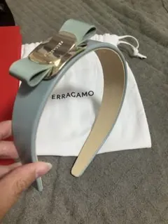 Ferragamo 本革　カチューシャのサムネイル