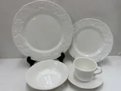 ウェッジウッド 黒壺 ストロベリー＆バイン 食器セット 5点 2025年最新】ストロベリー バイン 22㎝の人気アイテム - メルカリ