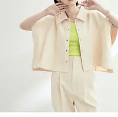 美品　ステッチングショートシャツ ADAM ET ROPEアダムエロペのサムネイル