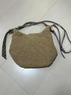 Unbillion ショルダーバッグ パイソン柄