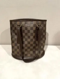 Item thumbnail for item 3b77b0a0-2fd4-4d44-900b-29a0b7871030