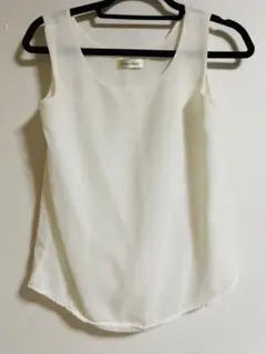 Batea-Mouche ホワイト ノースリーブ トップス