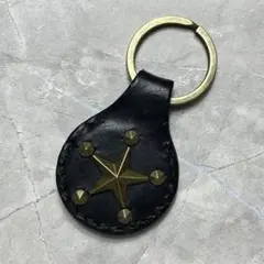 レザー　キーホルダー　スタッズ　星　本革　レザークラフト　黒