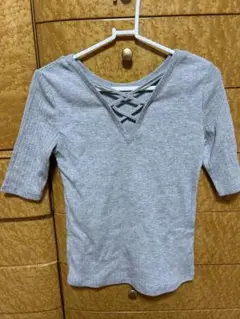 AZULグレー Vネック 五分袖 Tシャツ Sサイズ
