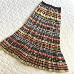 【美品】ne Quittezpas ヌキテパ シルク ティアード ロングスカートのサムネイル