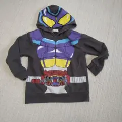 仮面ライダーガヴフード付きトレーナー 120cm