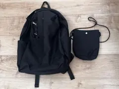 アダムエロペ　ブラックバックパックとポーチセット　極美品のサムネイル