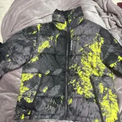 アディダス　adidas ダウン　XS