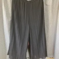 黒プリーツ ガウチョパンツ