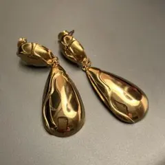 揺れるドロップ型ピアス ゴールド 大ぶり 約5.5cm