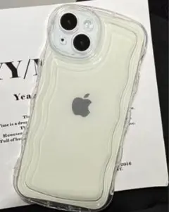 iPhone16用 透明クリアケース　ソフトタイプ