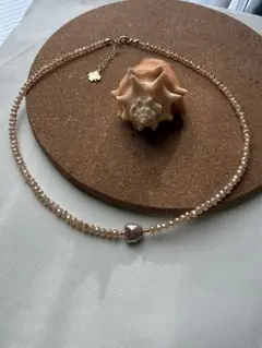 クリスタルビーズ ハート型ネックレス