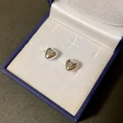 ハート　ピアス　シルバー　シンプル　おしゃれ　可愛い　かっこいい　クール　綺麗
