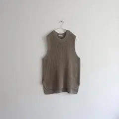 【新品】定価26,400円　ドゥーズィエムクラス　Polite ニット ベストのサムネイル