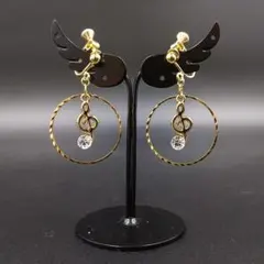 【イヤリング】ト音記号 音符リング〚ハンドメイド〛