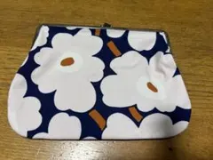 マリメッコ　がま口　ポーチ