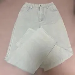リボンのデニムパンツ
