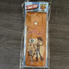 新品☆トイ・ストーリー4 ペンケース ウッディ & フォーキー