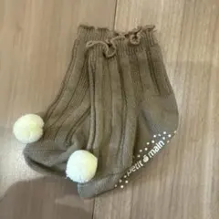 petit main ポンポン付きベビー靴下
