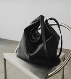 美品　russet ソフトレザーワンショルダーバッグ CE-1506 ブラック