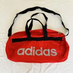 adidas アディダス　ボストン型トートバッグ スポーツバッグ　赤