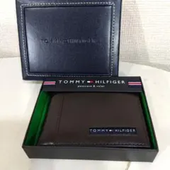 TOMMY トミーヒルフィガー 二つ折り財布 カードケース 小銭入れ箱付こげ茶色