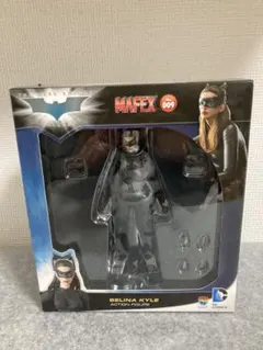 MAFEX セリーナカイル キャットウーマンNo.09 バットマン　ダークナイト