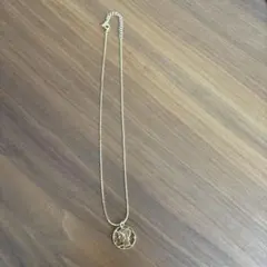 ゴールド メダル型ペンダントネックレス