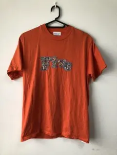 古着　ナチュラルヴィンテージ　半袖Tシャツ　オレンジ色　花柄パッチワークのサムネイル