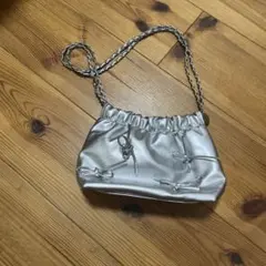 シルバー リボンショルダーバッグ