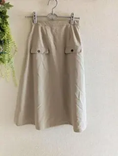 フェシリモ　フレアスカート　ベージュのサムネイル